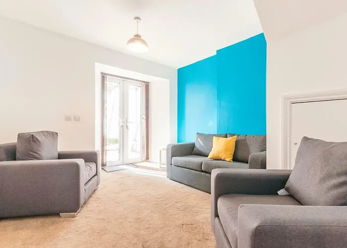 Five Way Apartments