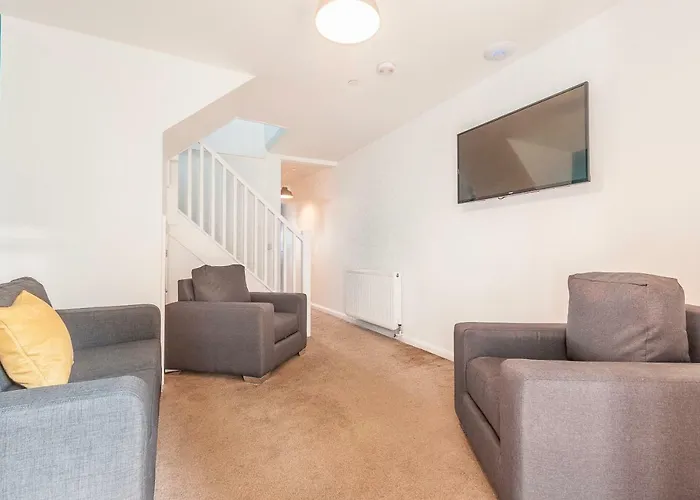 Five Way Apartments